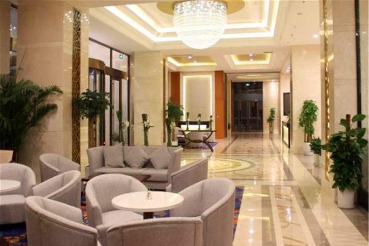 Gloria Plaza Hotel Qingdao Exterior foto